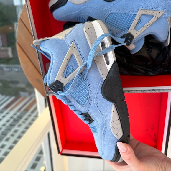 Jordan Kids Light Blue and Gray Sneakers - Picture 3 of 9